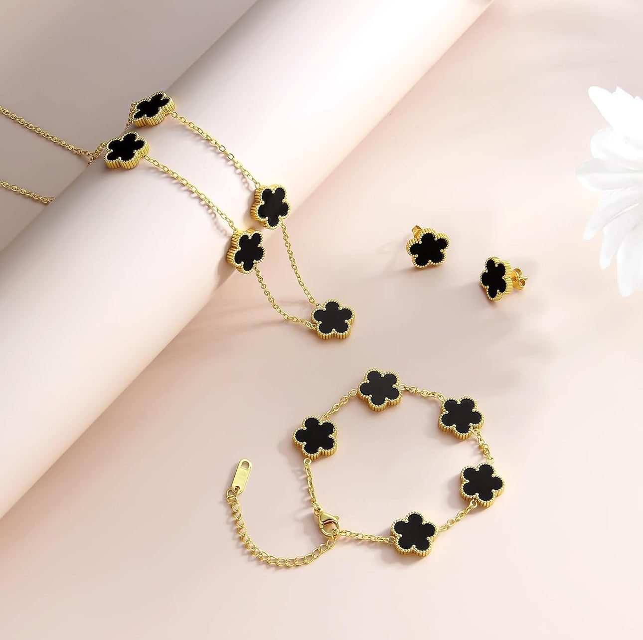 Black Clover (3 Piece Set)