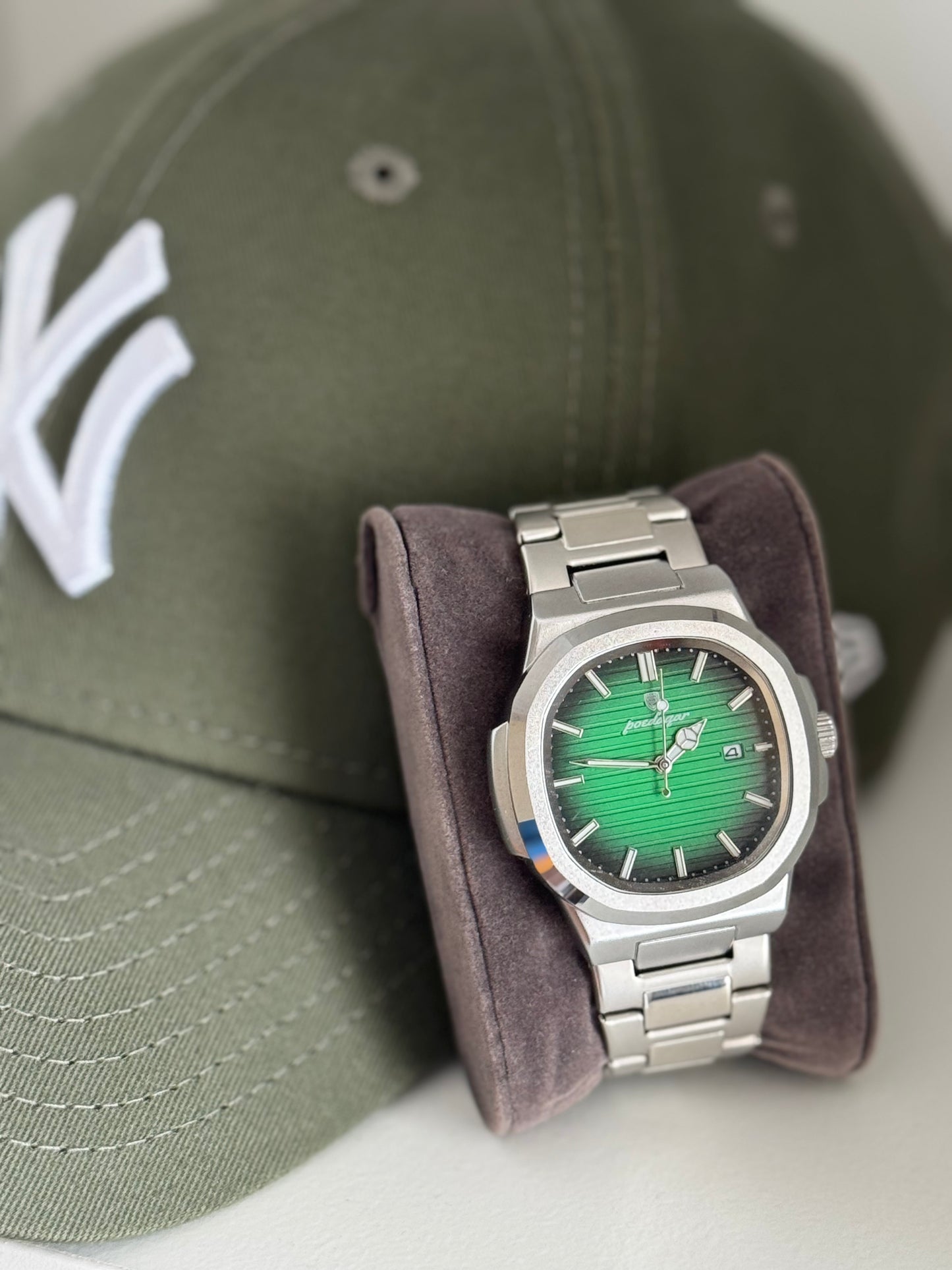 Poedagar Watch - Emerald Green