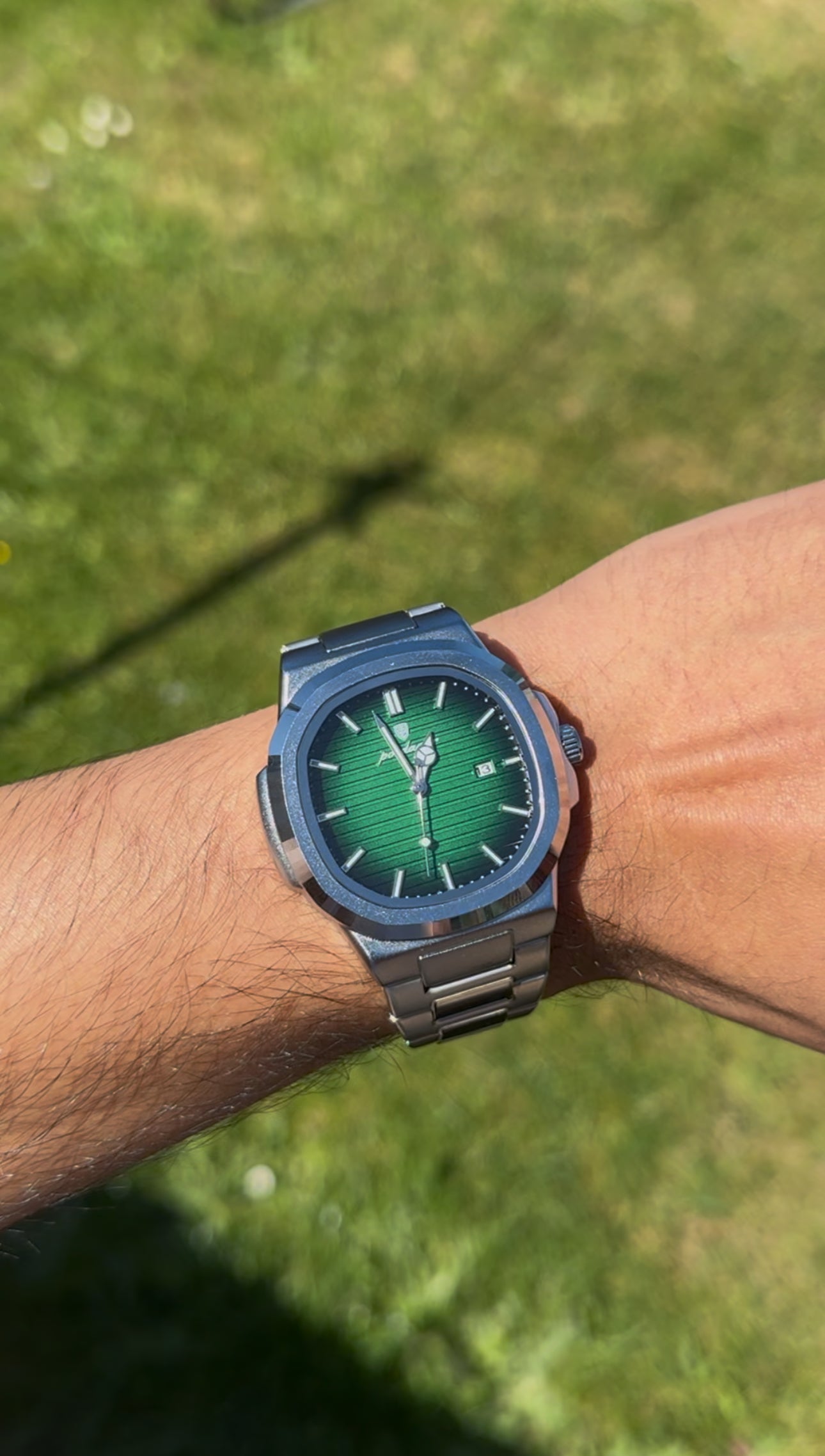 Poedagar Watch - Emerald Green